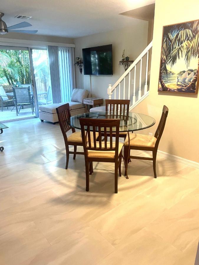 Coastal Townhome In Jupiter 1 Mile To Beach! Exterior foto
