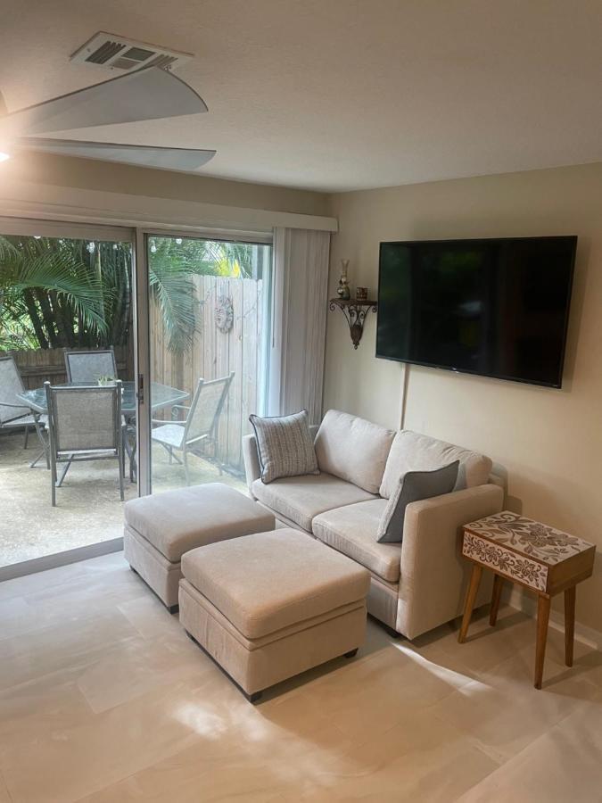 Coastal Townhome In Jupiter 1 Mile To Beach! Exterior foto